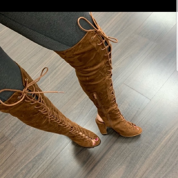 🔥LAST 1! Size 8! ♡ 🖤 HOST PICK 🖤♡ - Picture 5 of 8